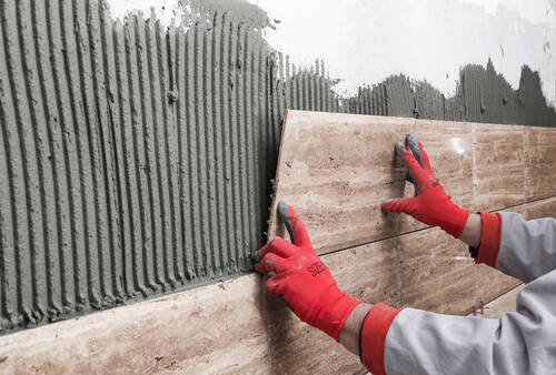 Home,Improvement,,Renovation,-,Construction,Worker,Tiler,Is,Tiling,,Ceramic